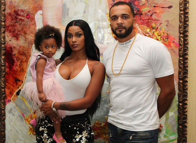 Joseline with her boyfriend and daughter